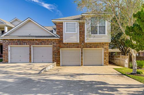 6 Mi to Texas AandM Home with Fenced-In Yard