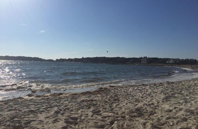 6 Minuten zu Fuß zum privaten Association Beach! Renoviert wie ein neues Zuhause für 12 Personen