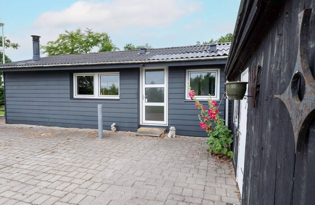 6 person holiday home in Thyholm