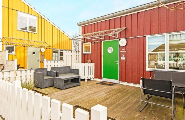 6 person holiday home in Ebeltoft-By Traum