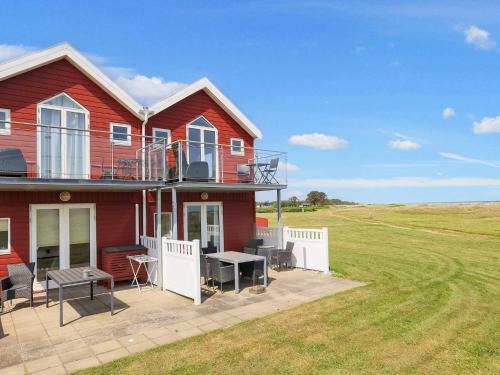 6 person holiday home in Hadsund-By Traum