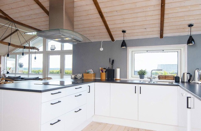 6 Personen Ferienhaus in Rønde-By Traum