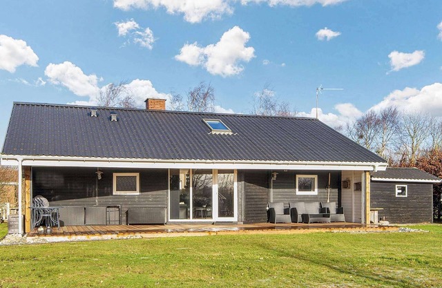 6 Personen Ferienhaus in Tarm-By Traum