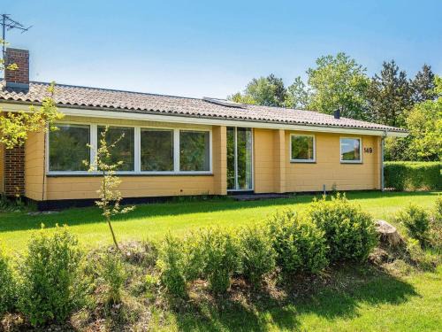 6 person holiday home in Farsø-By Traum
