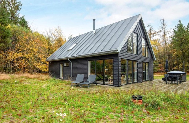 6 person holiday home in Hovborg-By Traum
