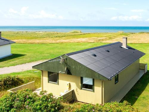 6 person holiday home in Lemvig-By Traum