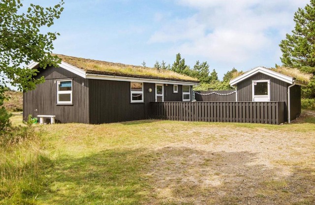 6 person holiday home in R m