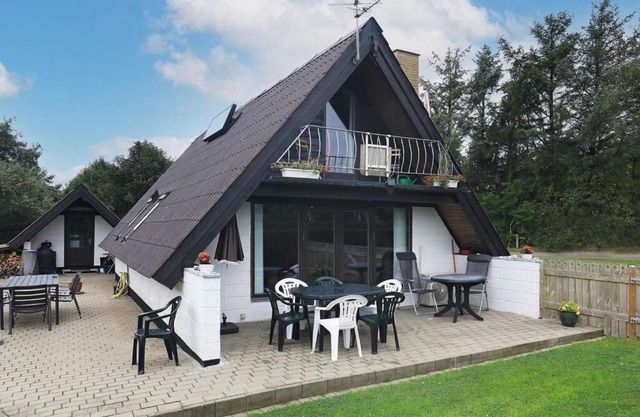 6 person holiday home in Thyholm-By Traum