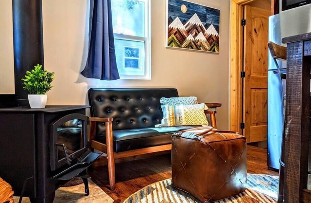 # 6. The Hawks Hideout - Cabin W/ Lake Views
