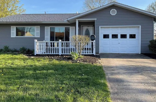 603 Fenchurch Way-Ranch-Hot Tub-Pets-2 King Beds