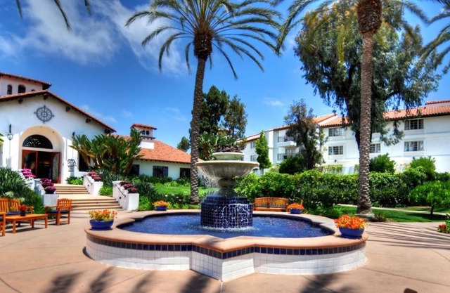604 Gorgeous Renovated Condo, Steps to Omni Spa, Golf, Tennis, PFC & Exclusive Building Pool