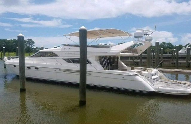 65 ft Viking Motor Luxury Yacht ~ 3 Kabinen ~ Gesamtes Boot