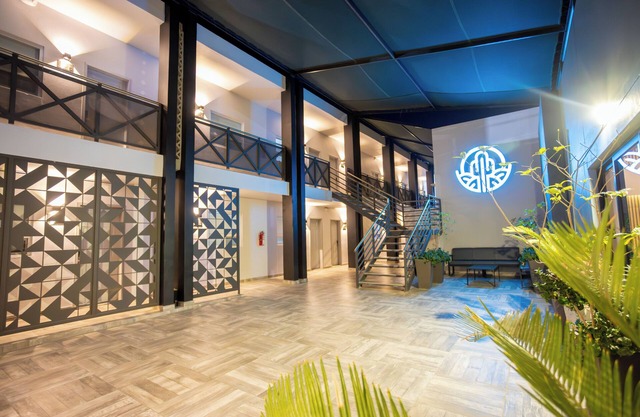653 Hotel