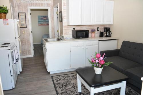 68 East Grand Condo & Suites