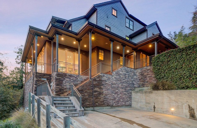 6bd/3.5ba Marin Home w/ Hot Tub + Billiards + BBQ