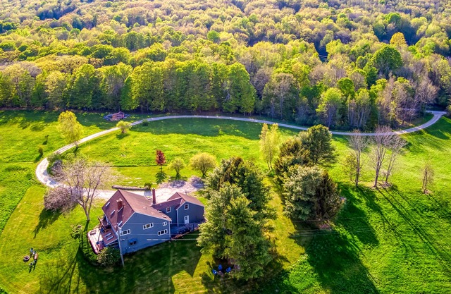 6BR Berkshire Gem - 38 Hektar Natur - Minuten vom Skigebiet Jiminy Peak entfernt