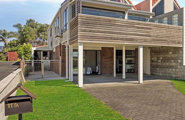 6BR Family Beach House with Pool & Sea Views