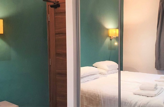 6Old Town Superior Studio,En-suite,High Speed WiFi