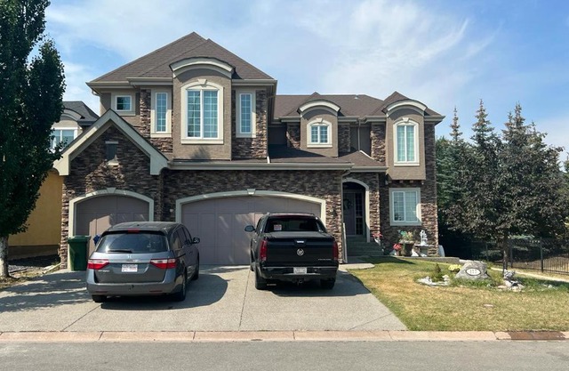 7 bedroom lake view house for upto 20 people