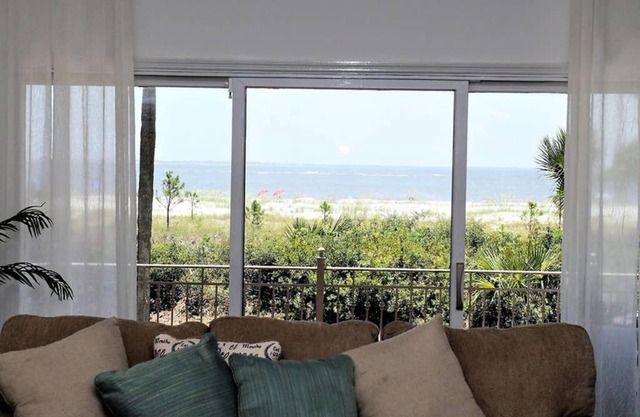 7 Black Duck - Top Notch Views & Amenities in a Private Oceanfront Oasis