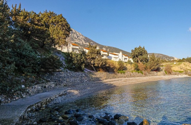 70 m2 apartment located 200 meters from the sea,offering a magnificent view
