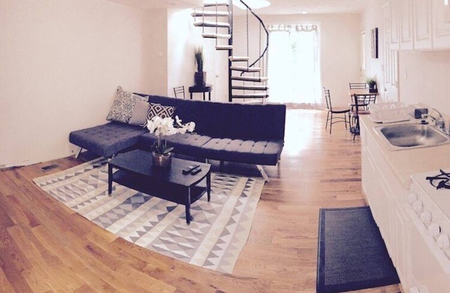 7406A - Loft 1 Bed · Convenient & Cozy Kirkland Apartment