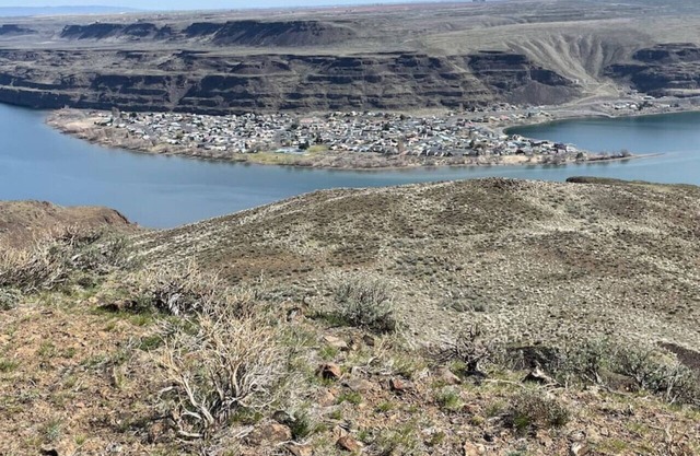 764 Hunter Ave · Sunland Retreat 5.4 miles from Gorge Amphitheater