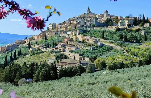 79s Apt in the Historic center Trevi ( Perugia) 50 mt to Bars & Restaurants WiFi