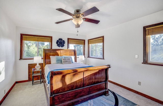 7BD/4.5BA Santa Rosa Estate w/ HotTub, Games, BBQ!