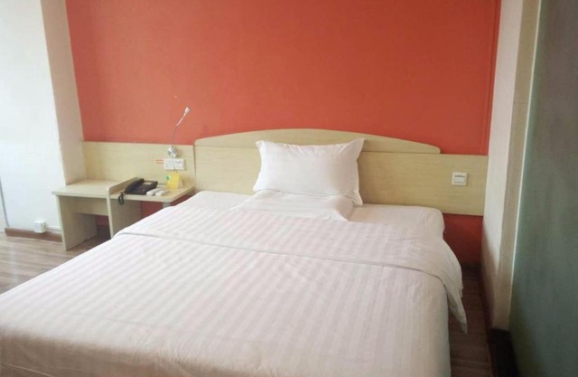7Days Inn Zhuzhou Train Station Gongxiao Buildind Branch