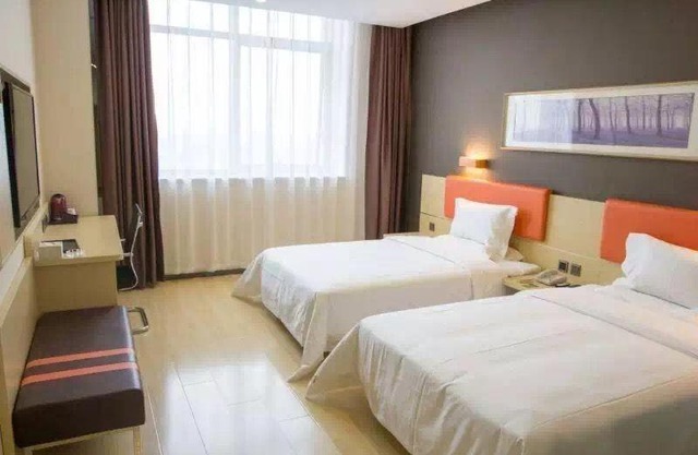 7Days Premium Beijing Fengtai South Road Subway Station Wumei Market Branch