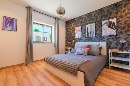 7Min to Uni Sé-Velha - AC - Work Desk - 300MBs WiFi - Suite 2