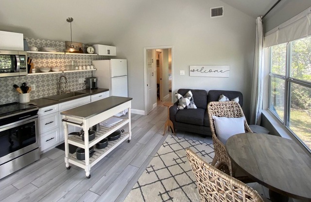 8 Acres with Hill Country Views