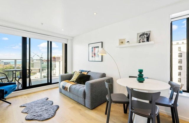 City Seaview Stunner with Pool and Gym