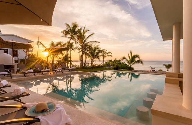 8 BDR BEACH FRONT VILLA- PRIVATE CHEF- RETREATS- WEDDINGS-FAMILY GATHERINGS-GOLF