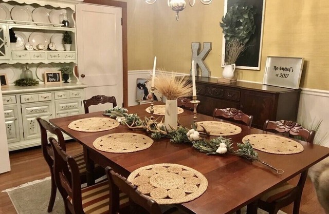 8 Bedroom 13 Bed large Country Home, Huge Country Kitchen, Bright Starry Nights