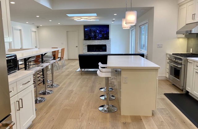8 BR 8 Bad, ideal für Gruppen / Retreats, komplette neue Renovierung, Walk Downtown