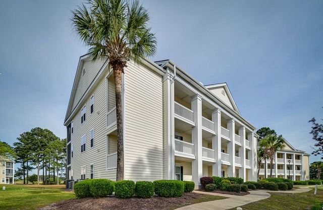 8 Mi to Boardwalk: Myrtle Beach Condo Near Golfing