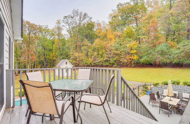 8 Mi to Lake Lanier: Guest House in Buford!