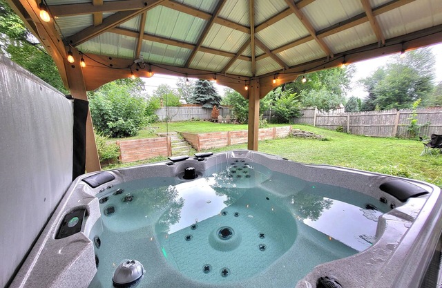 8 Min to Airport & Mall of America, Central, Spacious, Many Amenities!