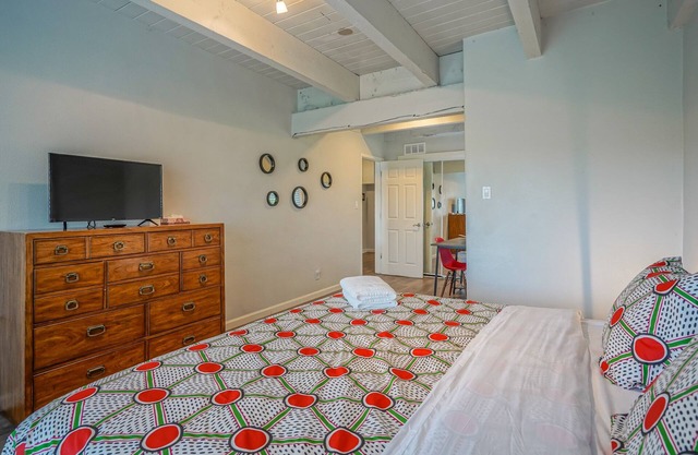 # 8 ocho vino · 2bd 1. 5ba, König / Königin, 2 Fernseher - Gehen Sie in die Altstadt