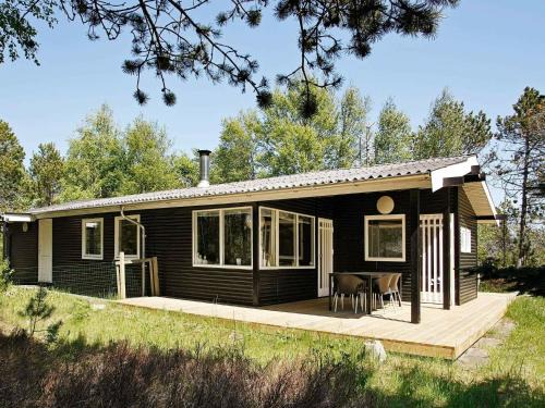 8 person holiday home in Ålbæk-By Traum