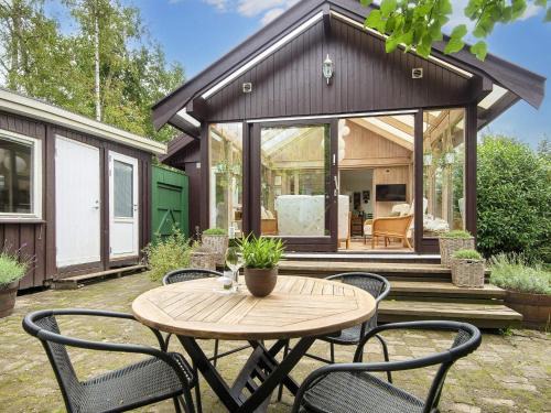 8 person holiday home in Børkop-By Traum