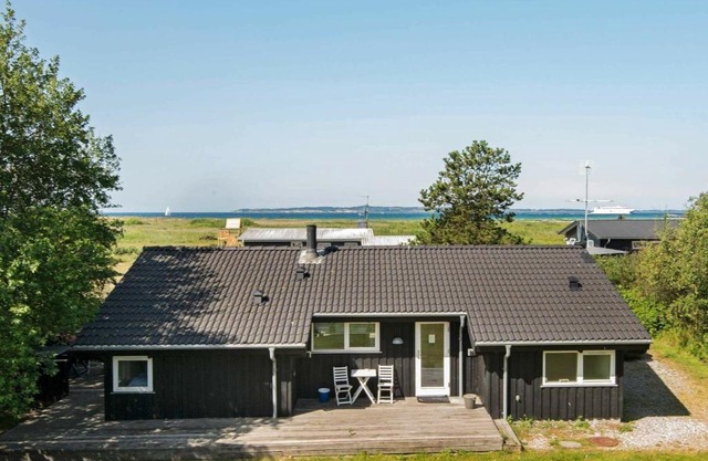 8 person holiday home in Ebeltoft-By Traum