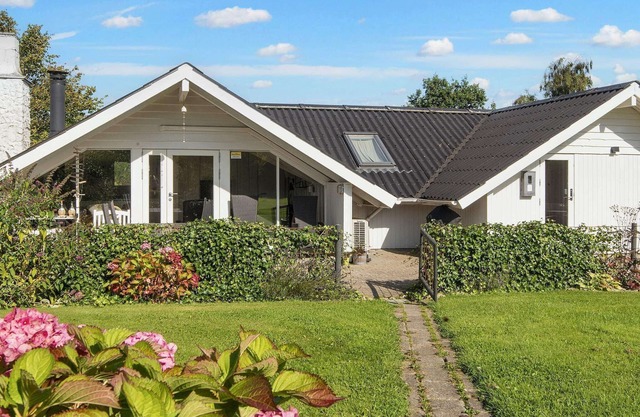 8 Personen Ferienhaus in Hejls-By Traum