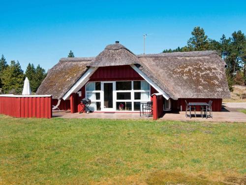 8 person holiday home in Rømø-By Traum