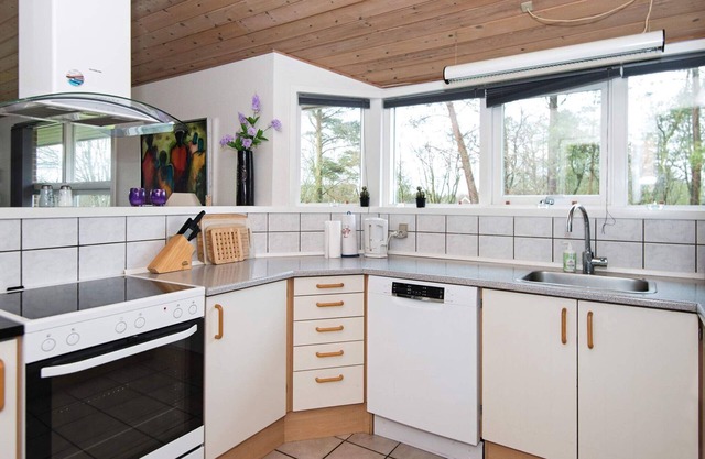 Rustikales Ferienhaus mit beruhigenden Whirlpools in Oksbøl