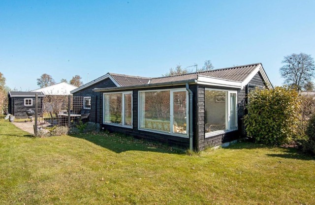 8 person holiday home in Grenaa-By Traum