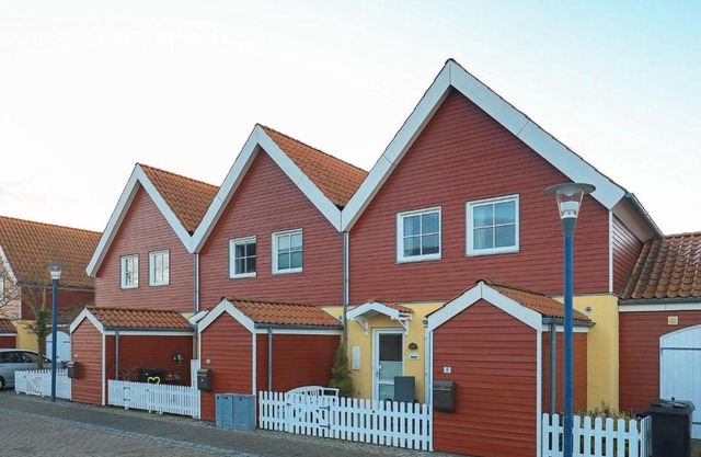 8 person holiday home in Hals-By Traum