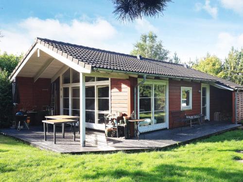 8 person holiday home in Løgstør-By Traum